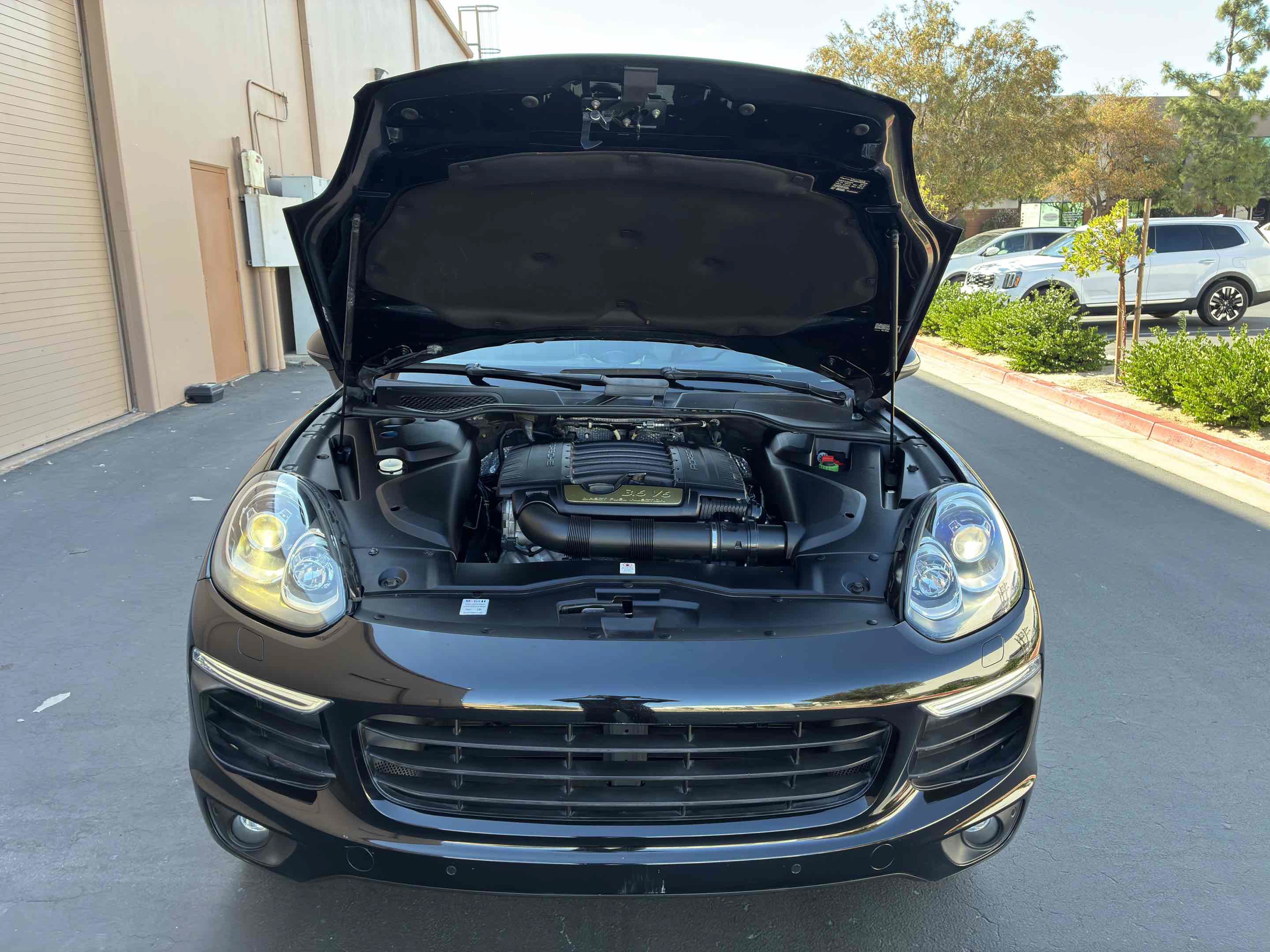 Used 2017 Porsche Cayenne AWD/4WD image 64