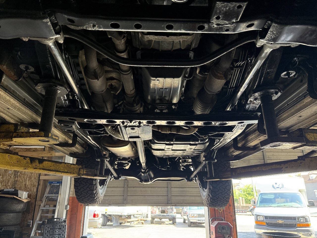 Used 2002 Lexus LX 470 4WD image 71