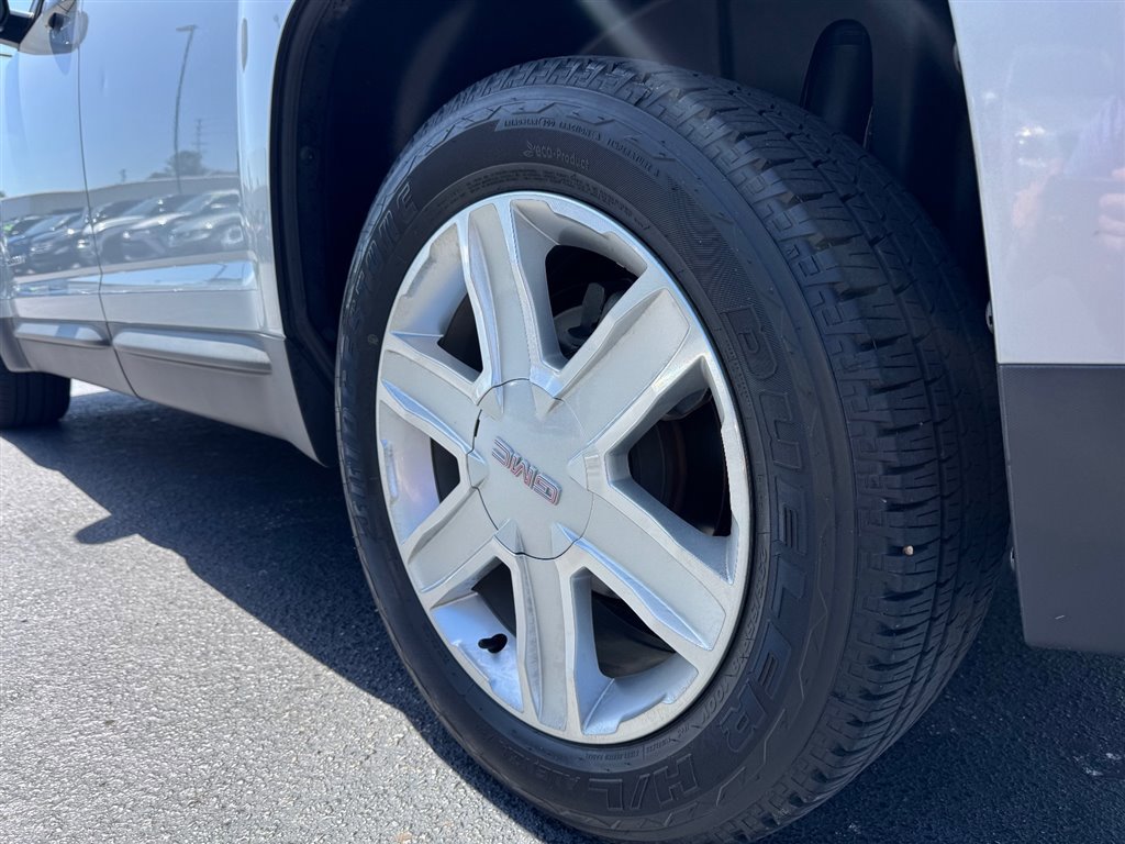 Used 2010 GMC Terrain SLT image 9