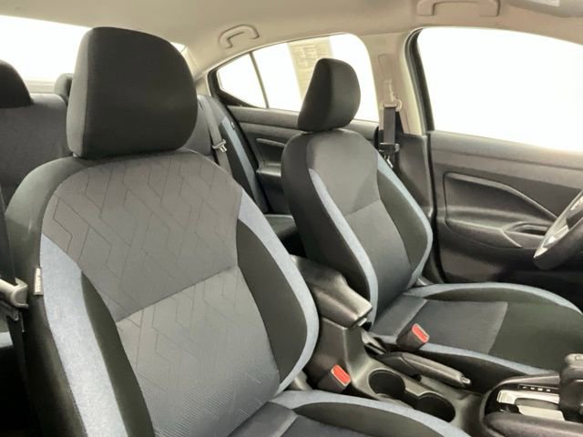 Used 2025 Nissan Versa SV image 13