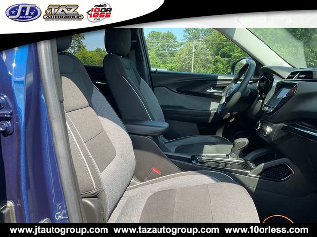 Used 2023 Chevrolet TrailBlazer LT w/ Convenience Package AWD/4WD image 13