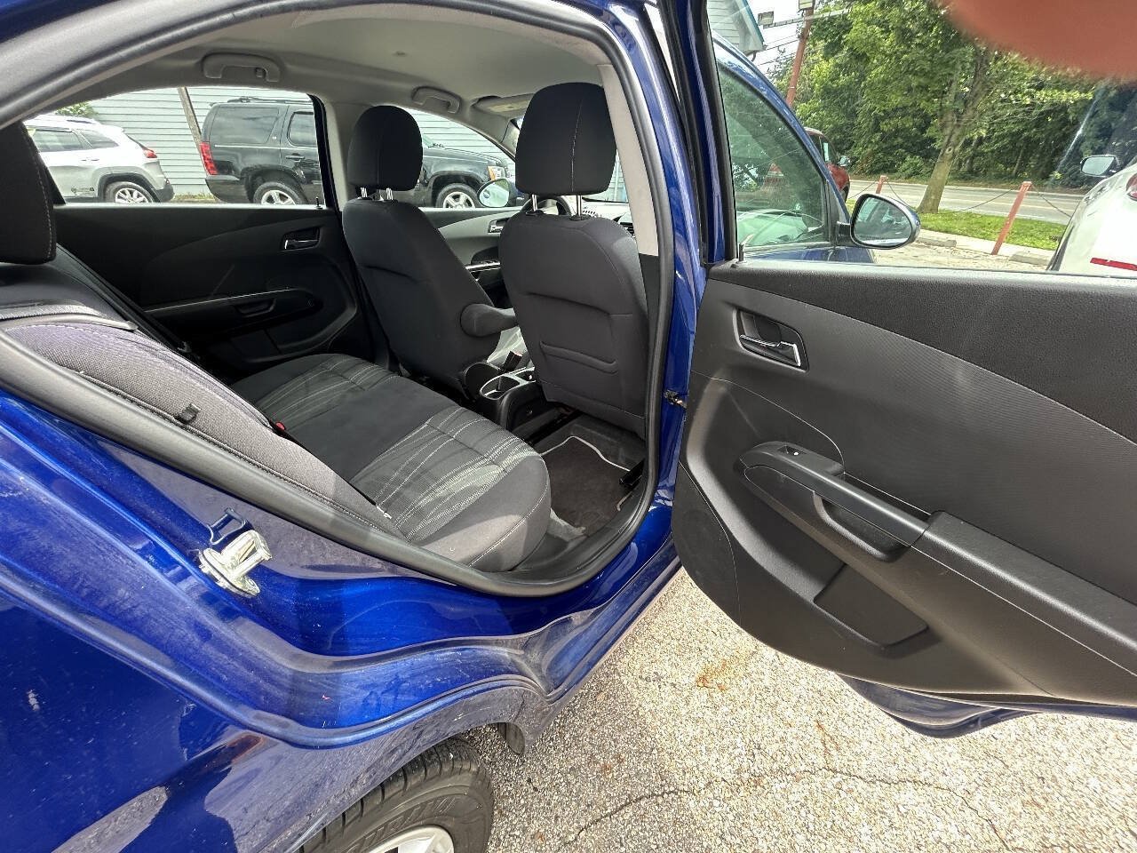 Used 2013 Chevrolet Sonic LT w/ Wheels and Fog Lamp Package FWD image 8