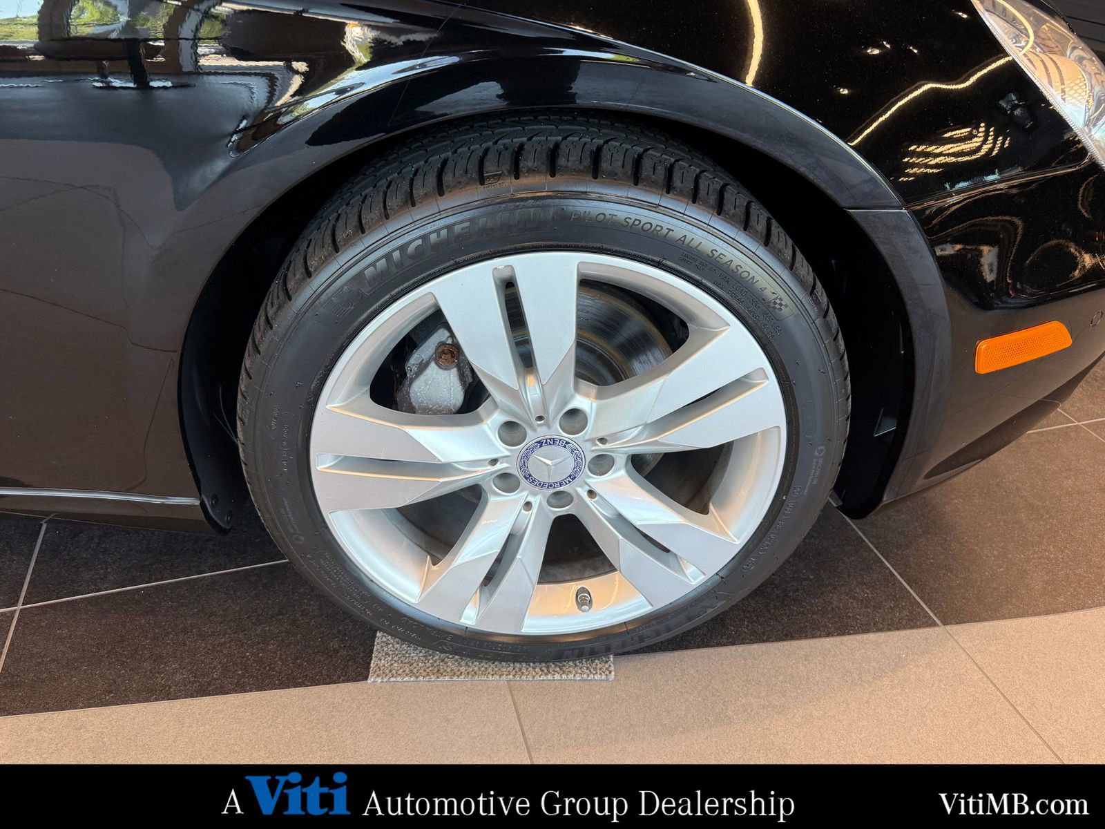 Used 2010 Mercedes-Benz CLS 550 image 13