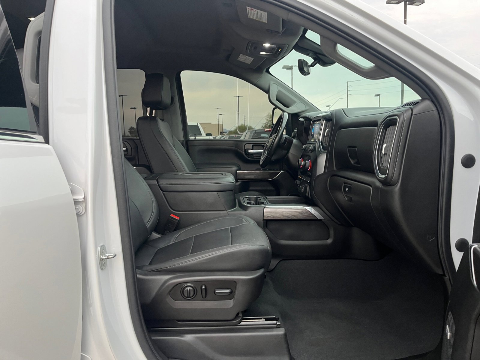Used 2021 Chevrolet Silverado 2500 LTZ image 19
