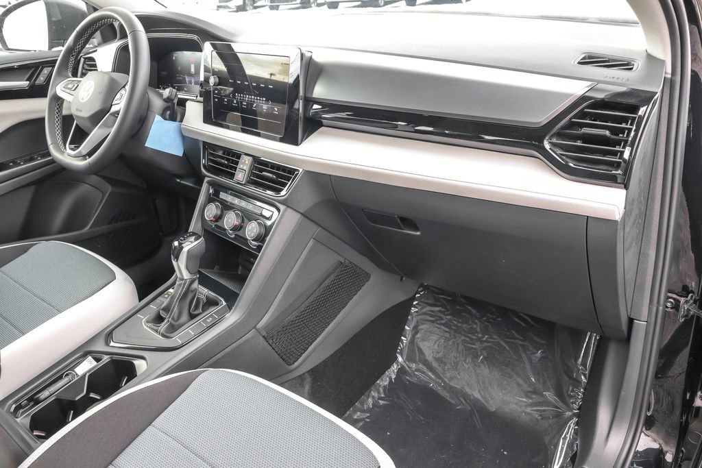 New 2026 Volkswagen Taos S image 40
