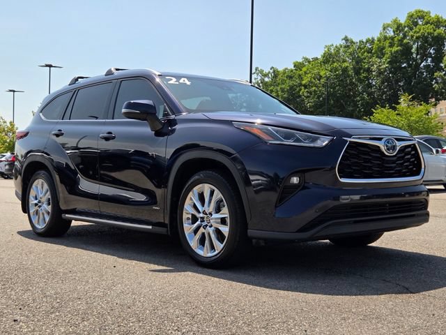 Used 2024 Toyota Highlander Limited AWD/4WD image 7