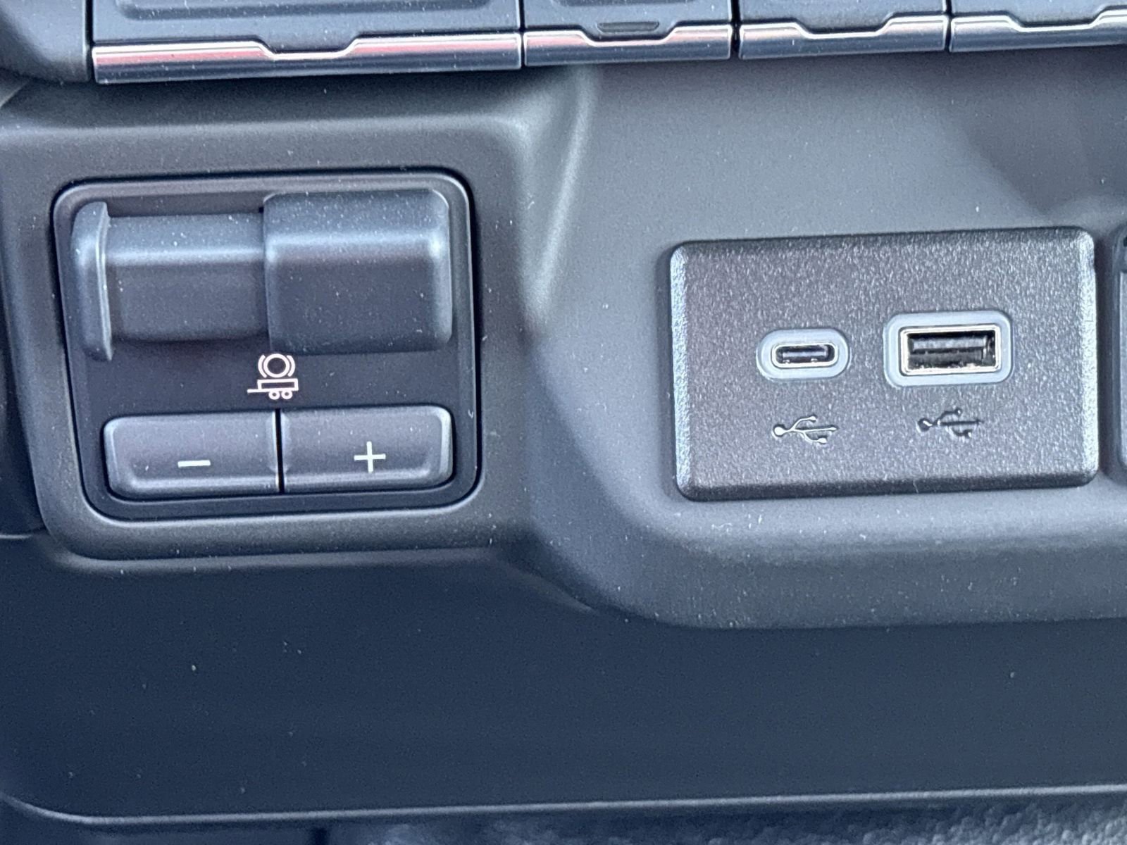 New 2025 GMC Sierra 3500 Pro image 5