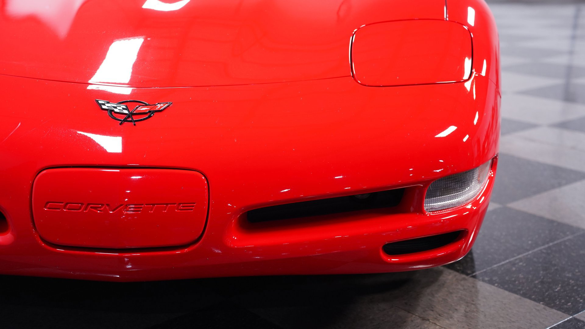 Used 2000 Chevrolet Corvette Coupe w/ Memory Pkg image 18