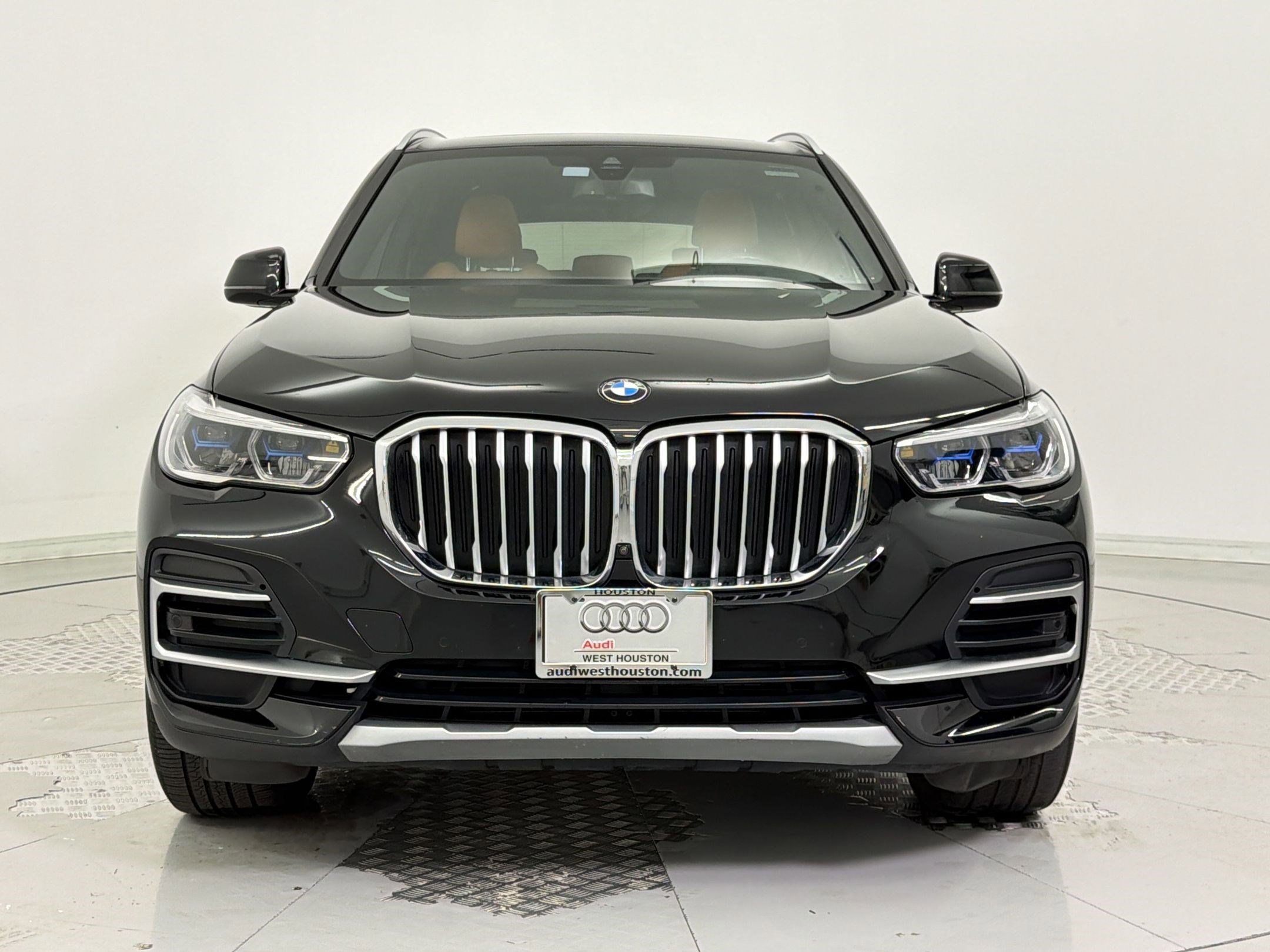 Used 2022 BMW X5 xDrive40i w/ Executive Package image 6