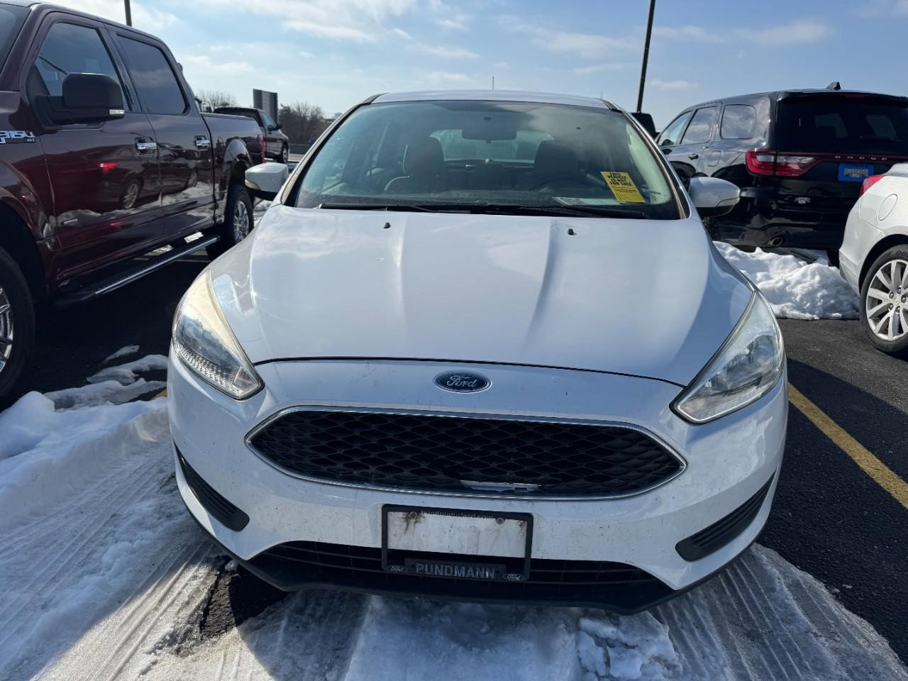 Used 2017 Ford Focus SE image 2