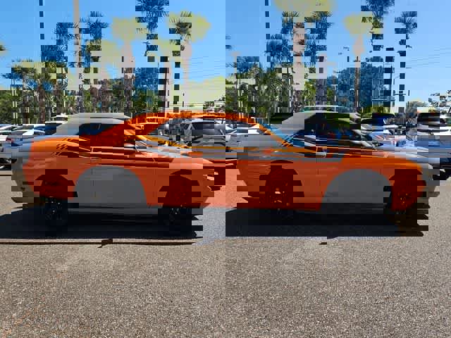 Used 2012 Dodge Challenger SXT w/ Sound Group image 9