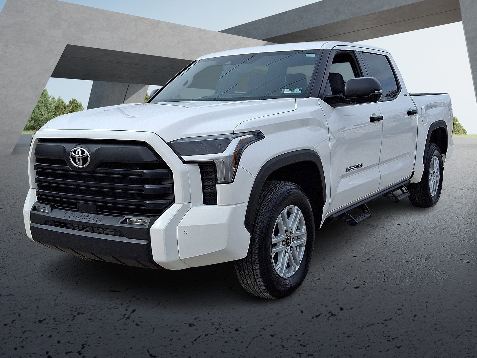 Certified 2025 Toyota Tundra SR5 AWD/4WD image 3