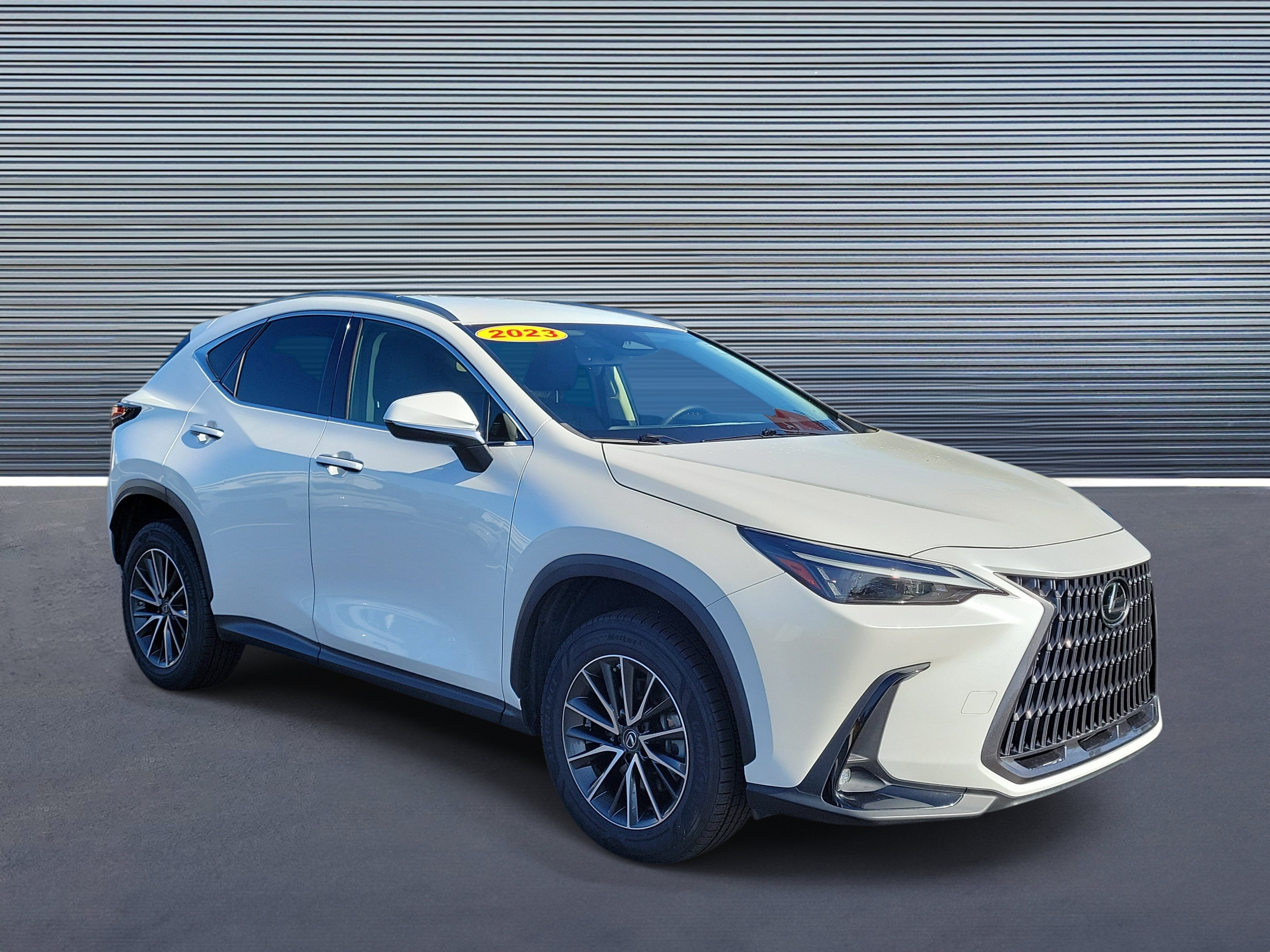 Used 2023 Lexus NX 250 FWD w/ Towing Package (2000 Lbs) video 2