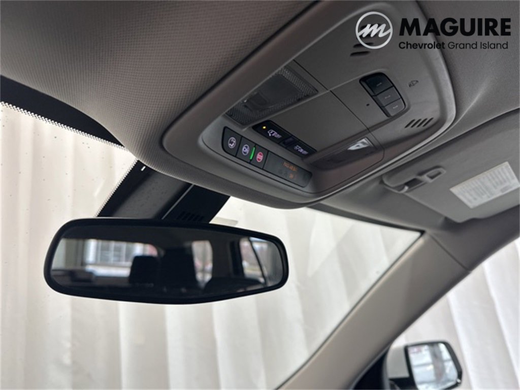 Used 2020 Chevrolet Traverse LT w/ LPO, Floor Liner Package image 5