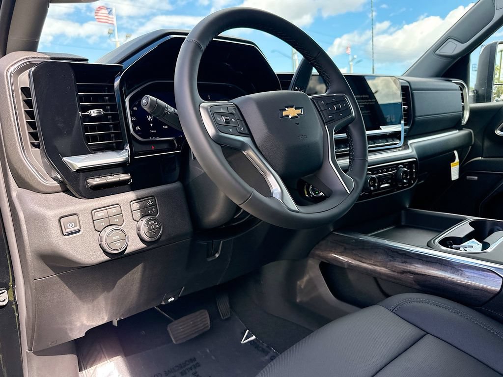 New 2026 Chevrolet Silverado 3500 LTZ w/ LTZ Convenience Package AWD/4WD image 9