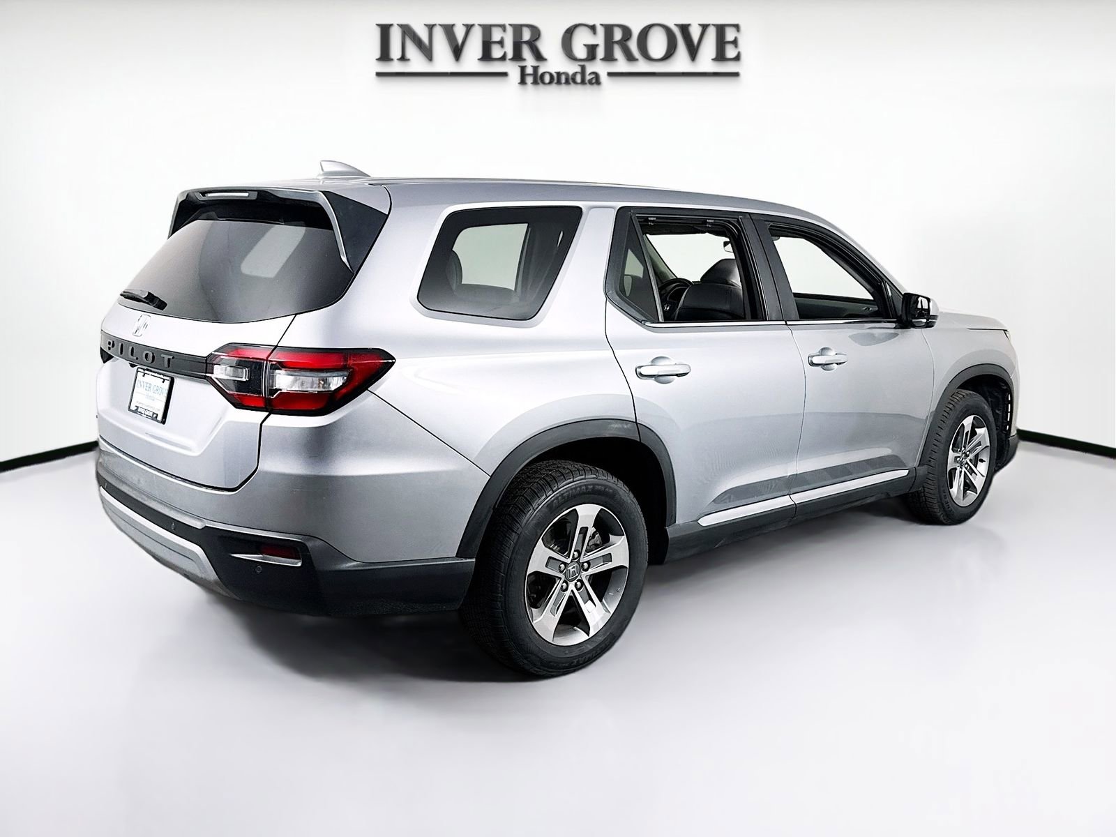 Used 2023 Honda Pilot EX-L image 5