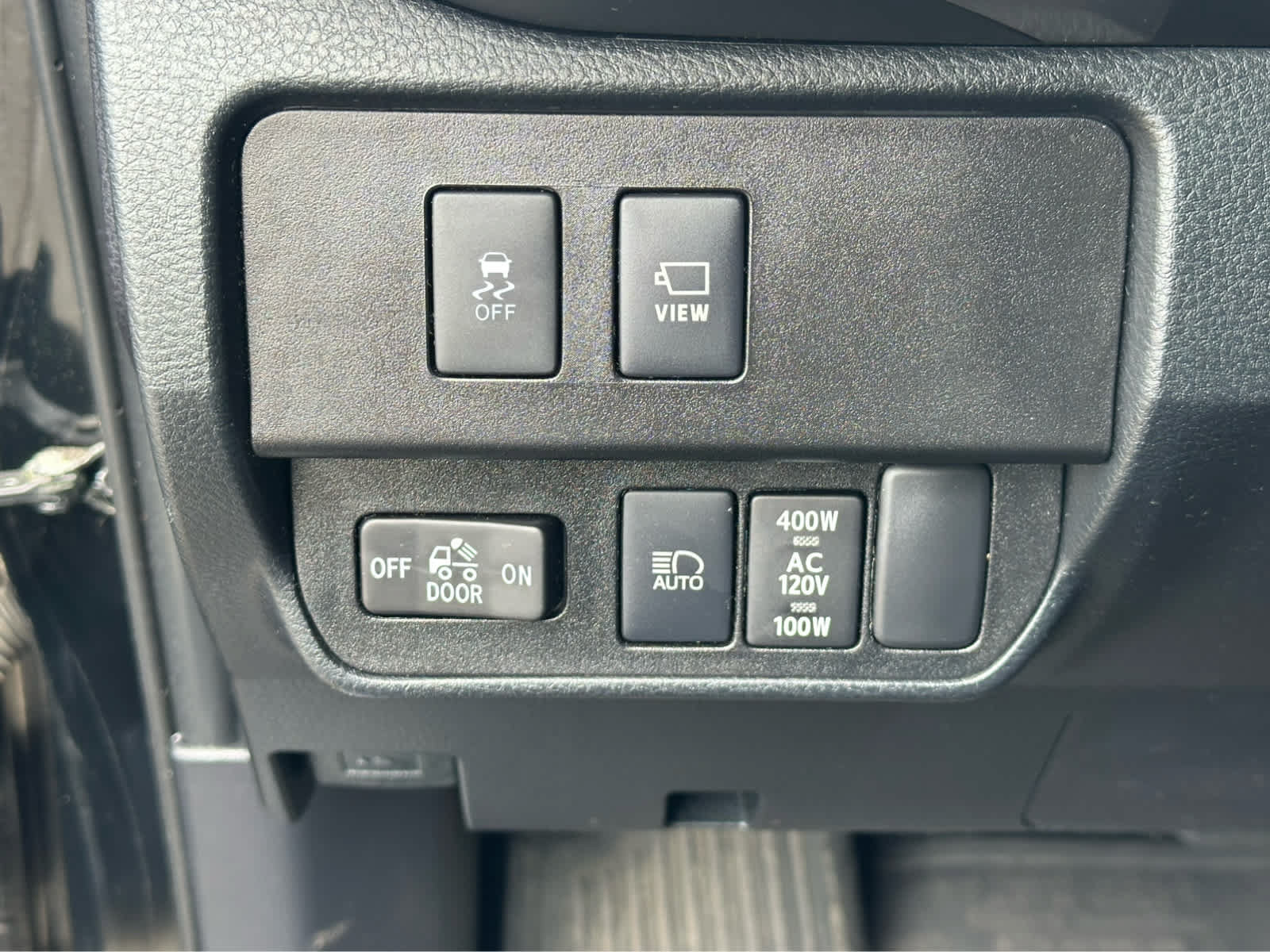 Used 2021 Toyota Tacoma Limited w/ Nightshade Package AWD/4WD image 20