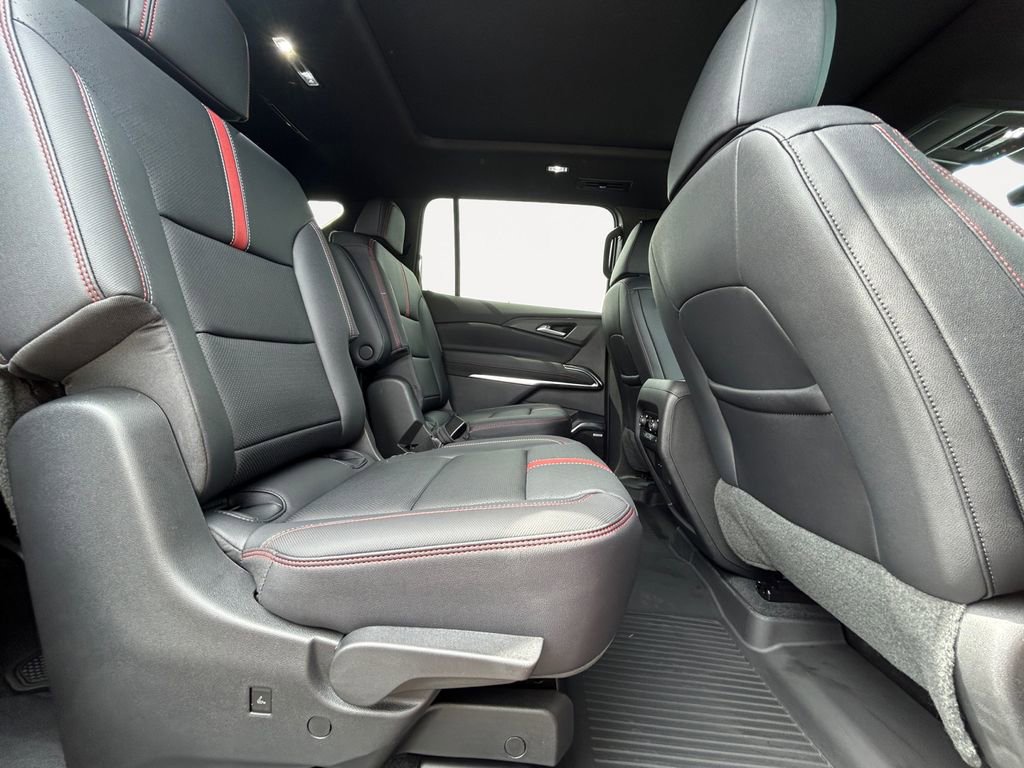 Used 2024 Chevrolet Traverse RS w/ LPO, Floor Liner Package image 11