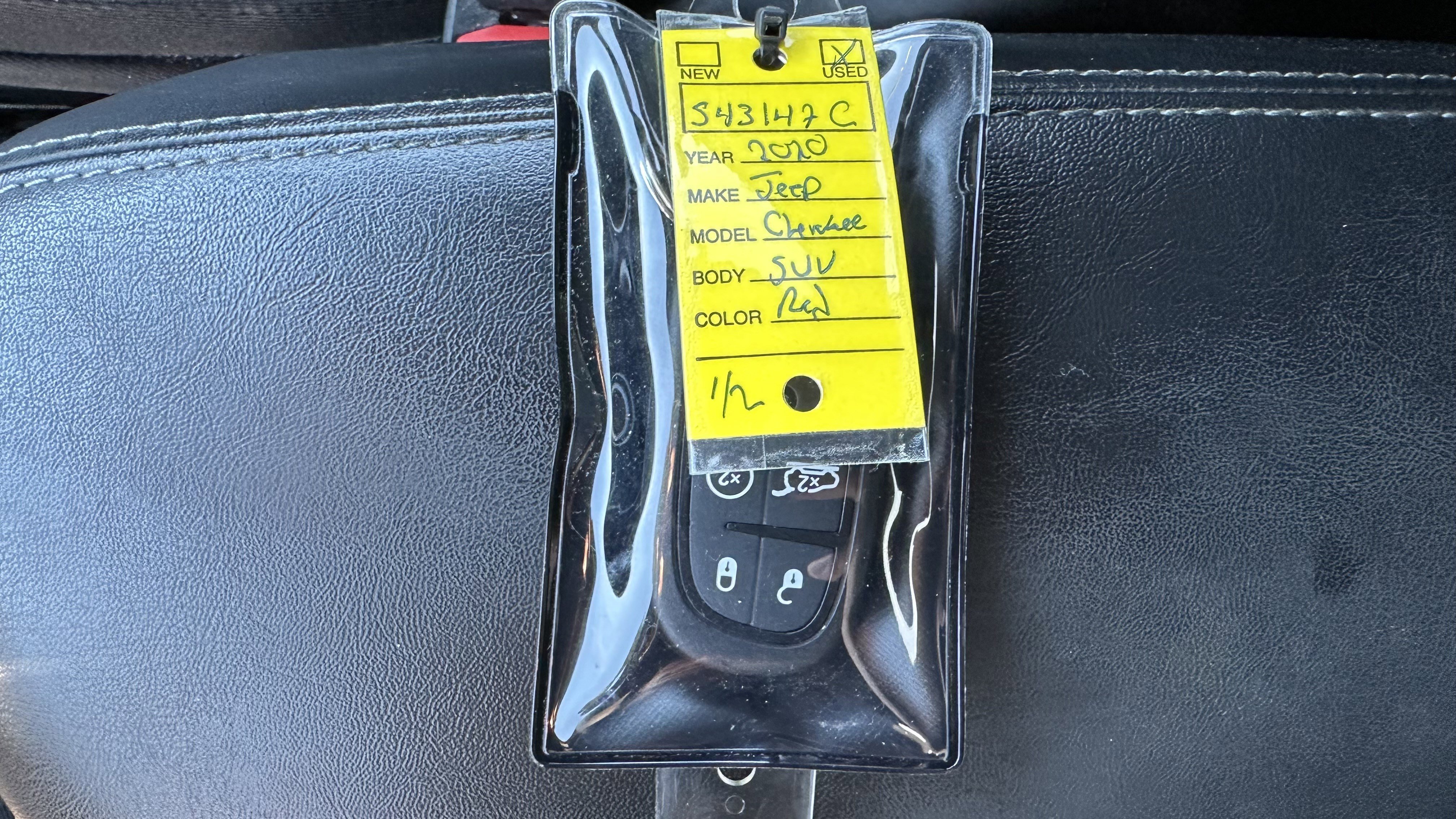 Used 2020 Jeep Cherokee High Altitude image 35