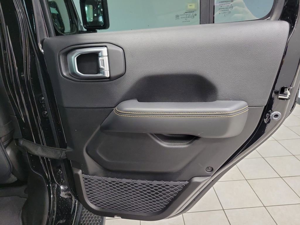 Used 2024 Jeep Wrangler Sahara AWD/4WD image 13