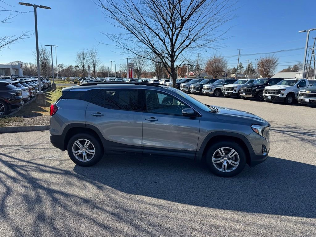 Used 2019 GMC Terrain SLE w/ Driver Convenience Package image 3