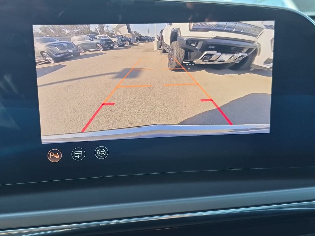 Certified 2024 Cadillac Lyriq Tech AWD/4WD image 7