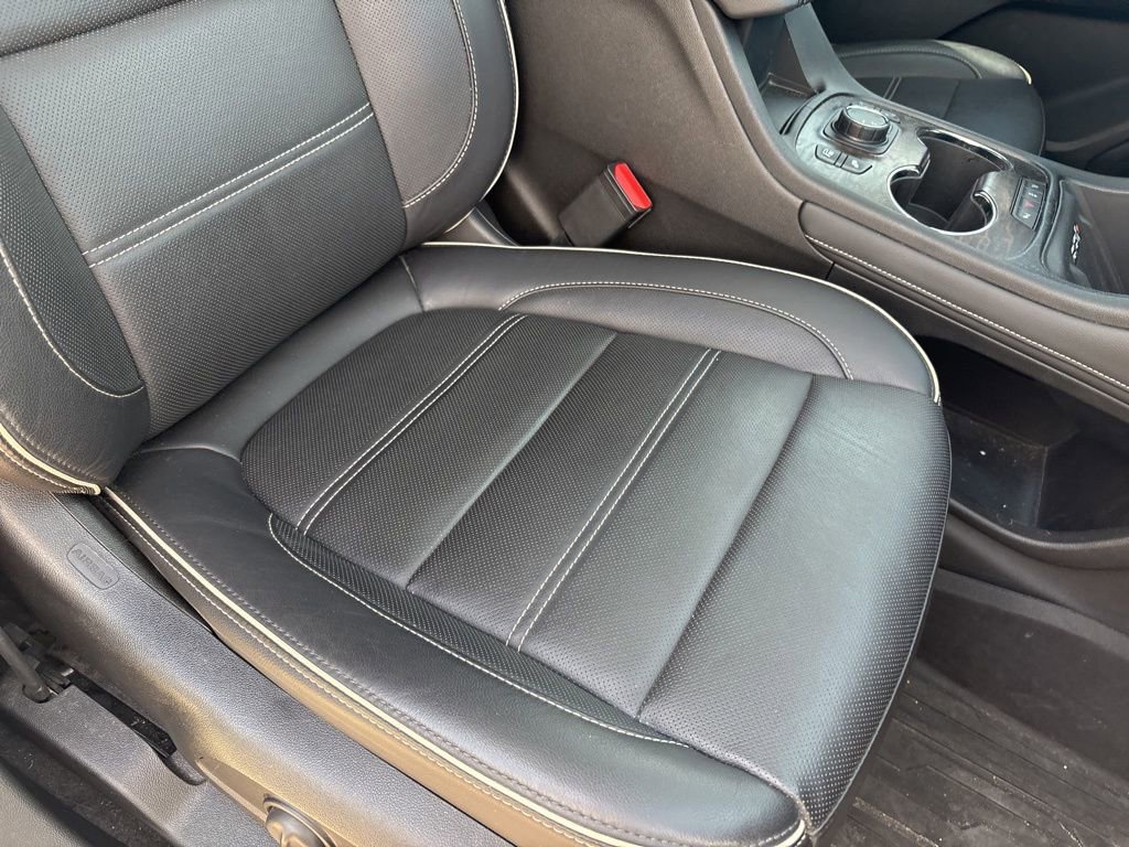 Used 2020 GMC Acadia Denali w/ Trailering Package image 27