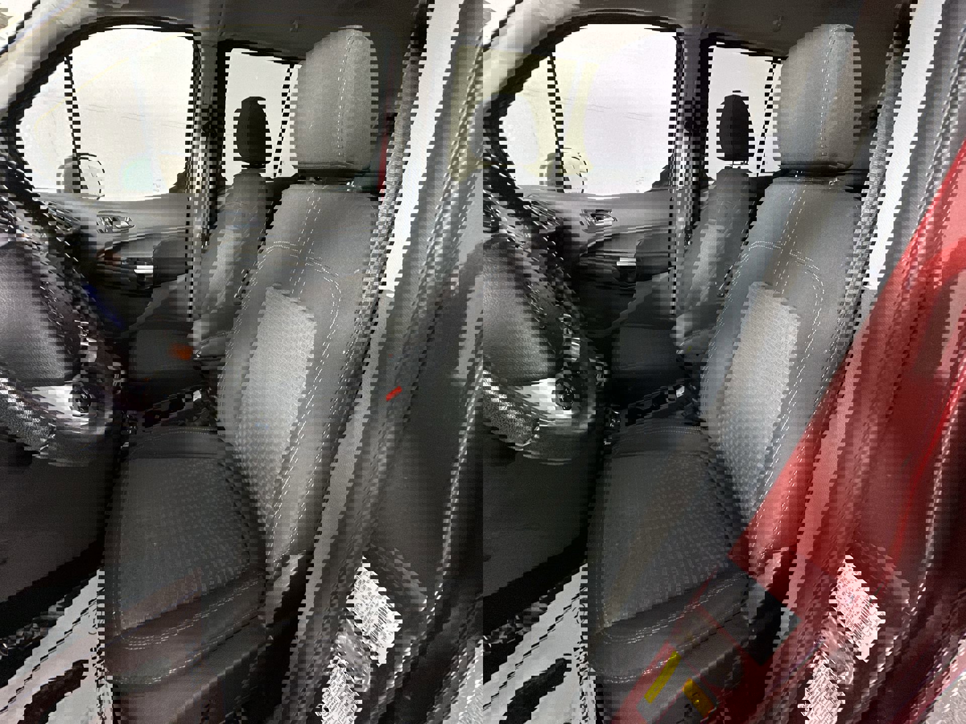 Used 2019 Ford Transit Connect XLT w/ Driver-Assist Package image 15