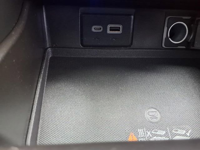 Used 2021 Chevrolet Tahoe High Country image 25