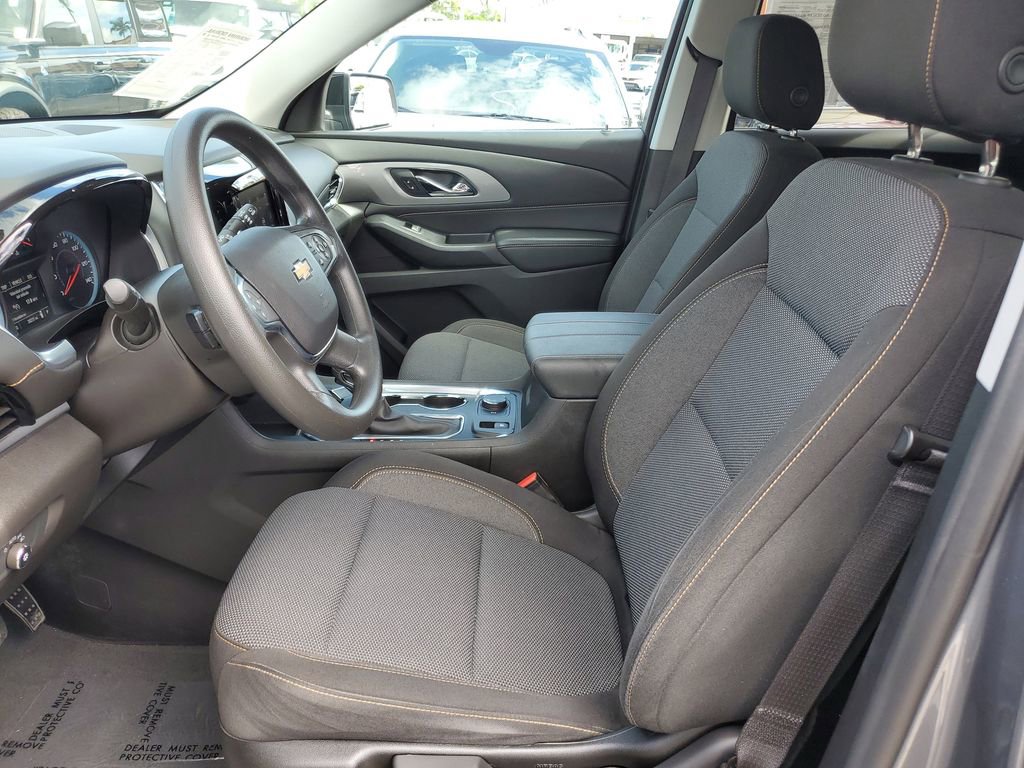 Used 2021 Chevrolet Traverse LS image 16