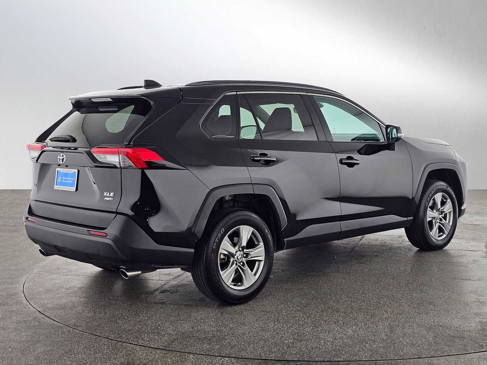 Used 2024 Toyota RAV4 XLE w/ Convenience Package image 34
