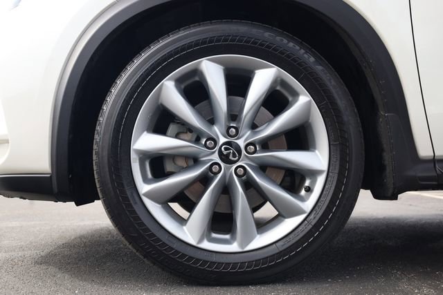 Used 2020 INFINITI QX50 Luxe w/ Cargo Package image 7