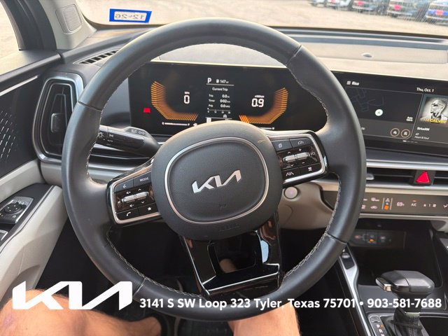 Used 2025 Kia Sorento S FWD image 18