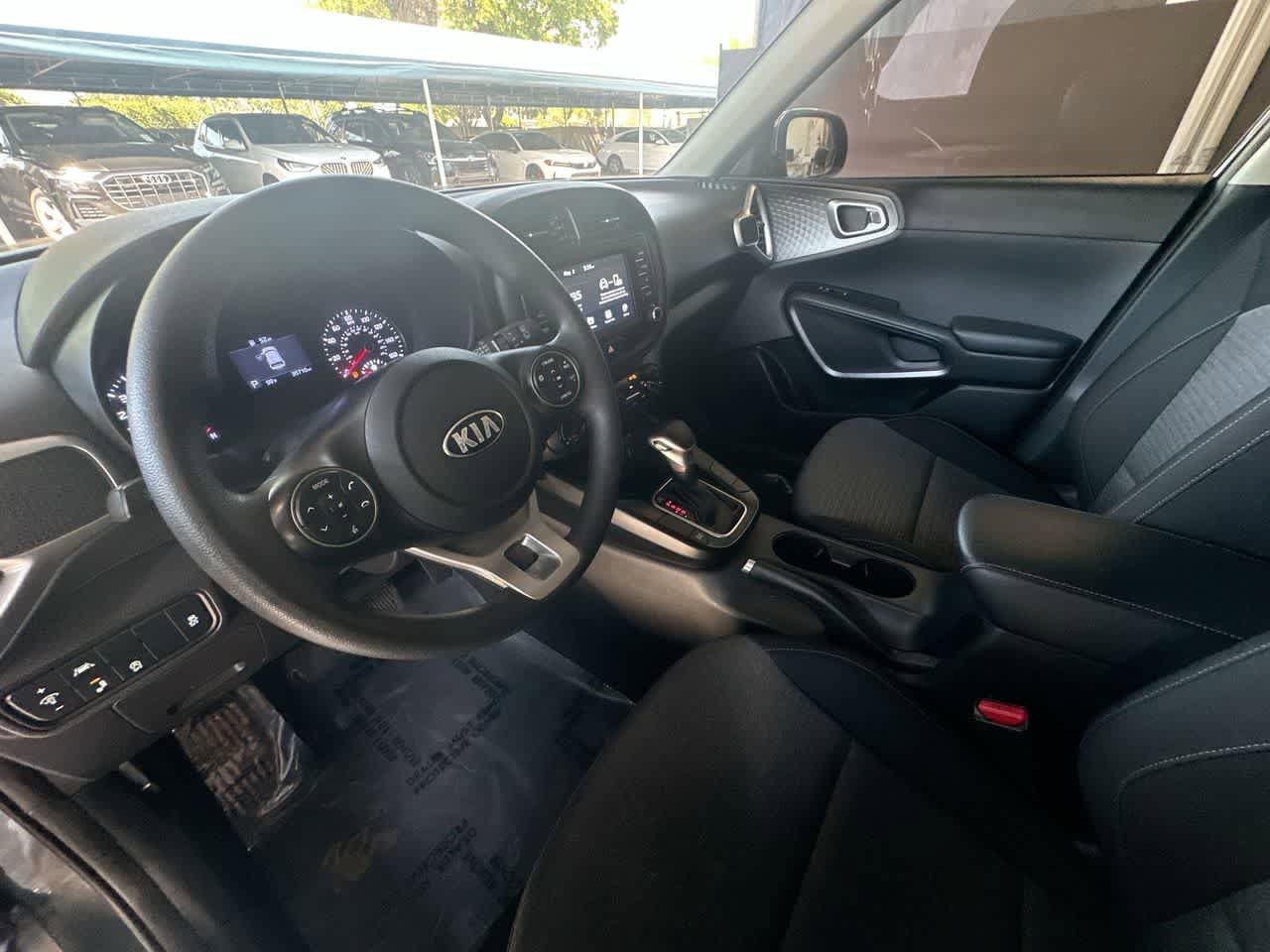 Used 2020 Kia Soul S FWD image 13