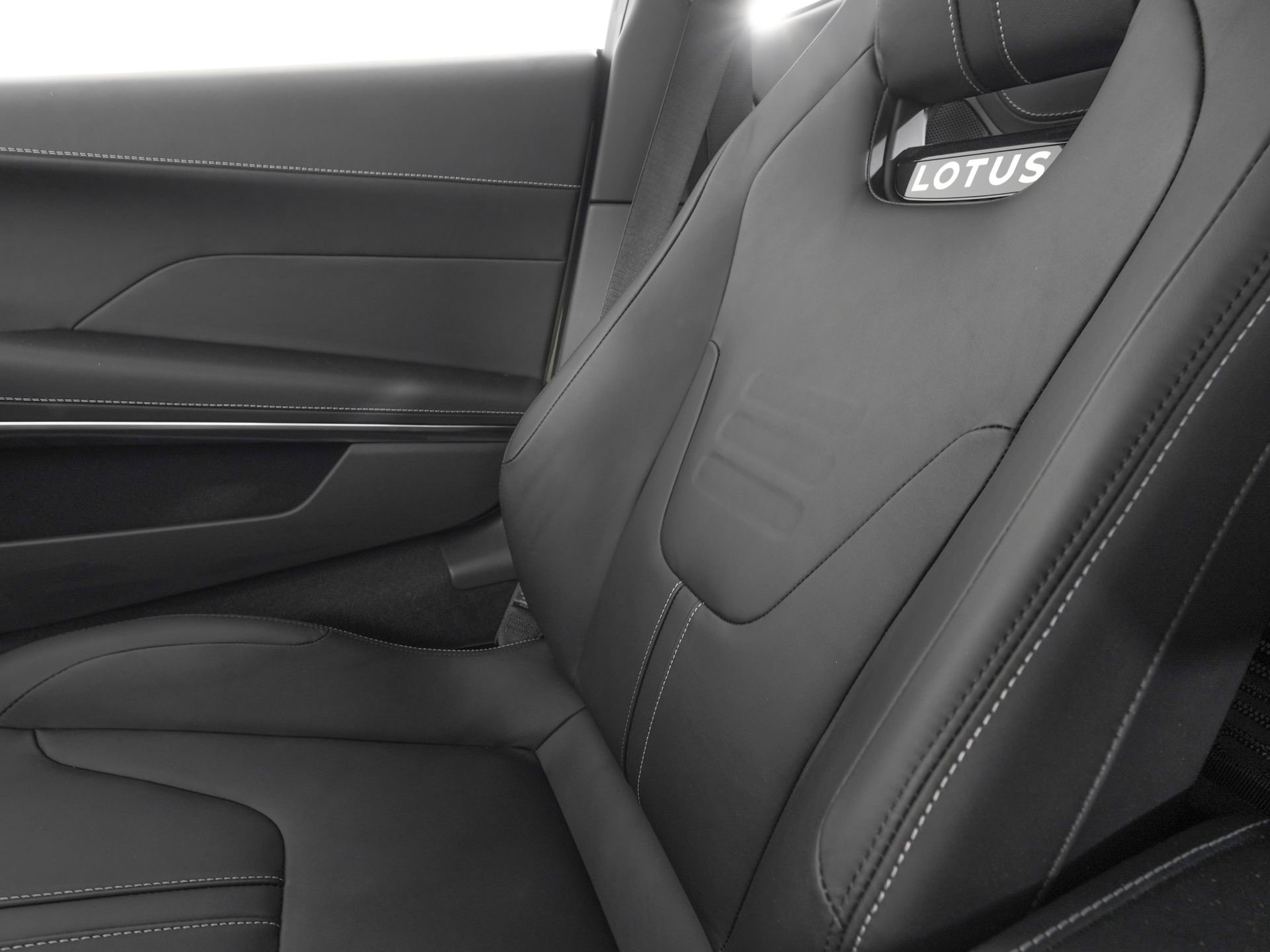 Used 2024 Lotus Emira First Edition image 20