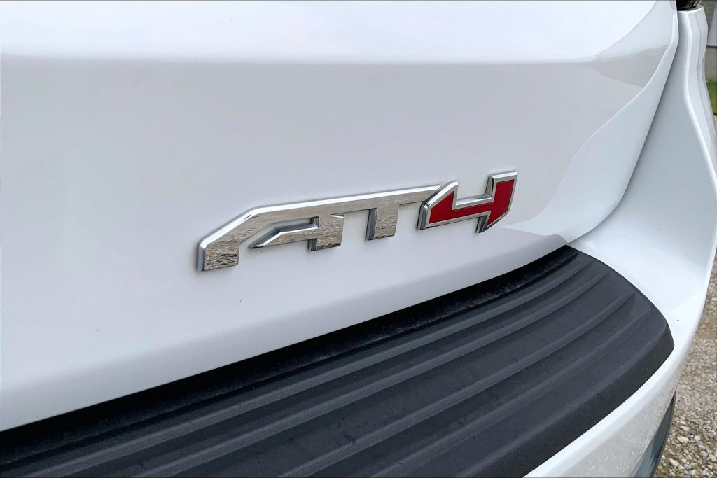 Used 2021 GMC Yukon AT4 w/ Rear Media and Nav Package AWD/4WD image 8