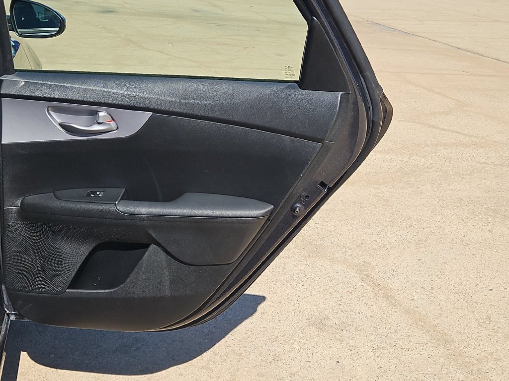 Used 2024 Kia Forte LXS FWD image 27