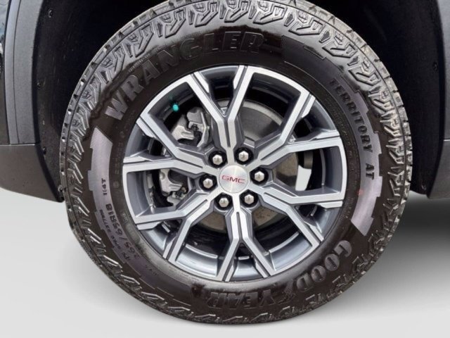 Used 2026 GMC Acadia AT4 w/ Luxury Package AWD/4WD image 11