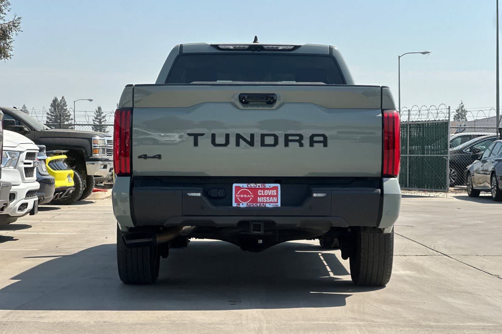Used 2024 Toyota Tundra Limited AWD/4WD image 8