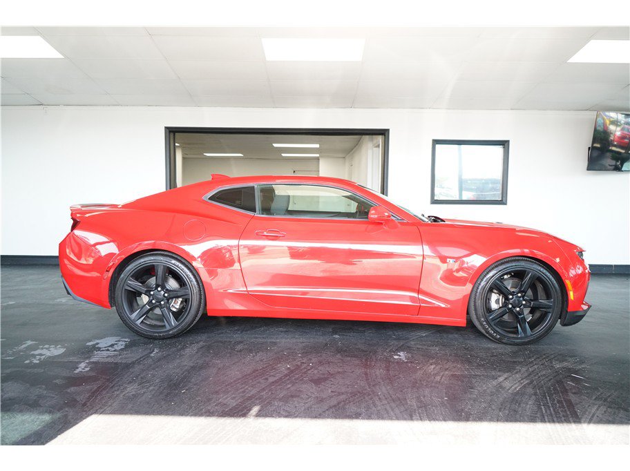 Used 2017 Chevrolet Camaro LT w/ RS Package RWD image 8