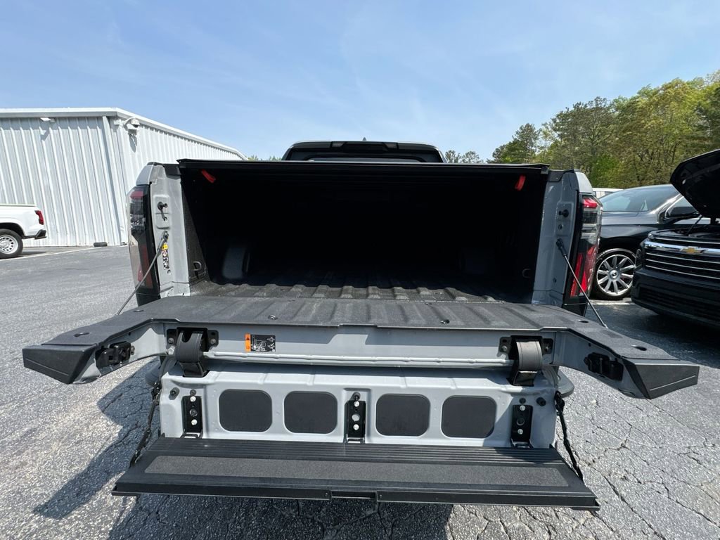 Used 2024 GMC Sierra EV Denali image 33