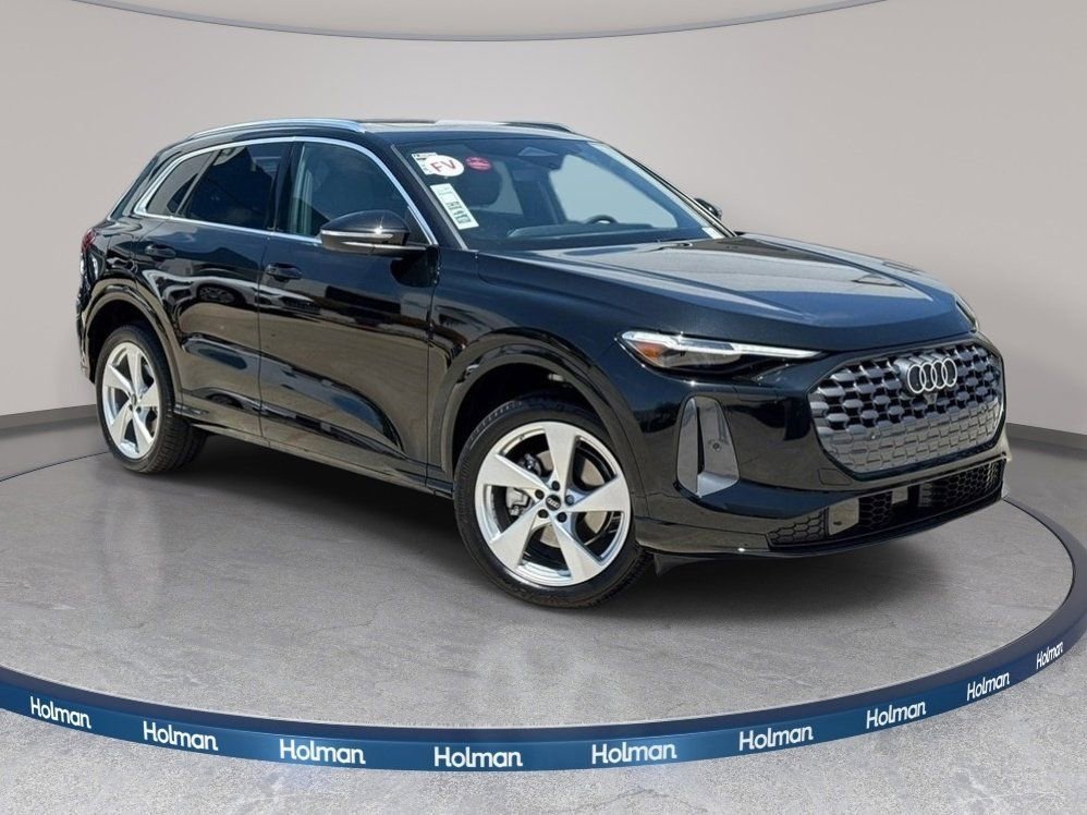 Certified 2025 Audi Q5 Premium Plus w/ Premium Plus AWD/4WD image 4