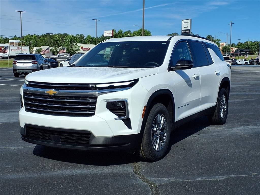 Used 2024 Chevrolet Traverse LT