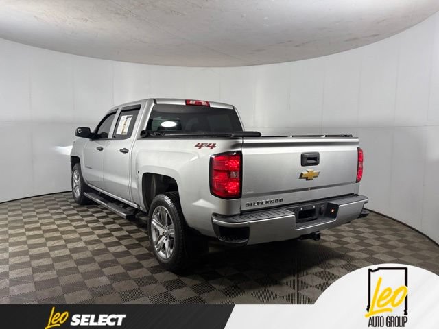 Used 2018 Chevrolet Silverado 1500 Custom w/ Custom Value Package AWD/4WD image 4