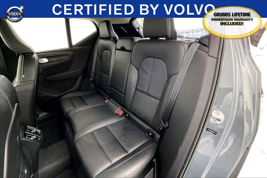Used 2023 Volvo XC40 B4 Plus w/ Driver Assist Package image 34