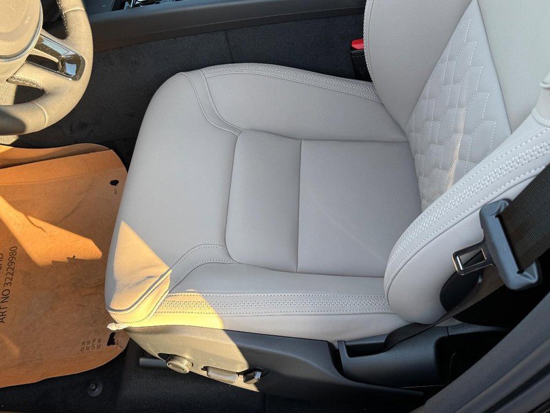 New 2026 Volvo XC60 B5 Core w/ Climate Package AWD/4WD image 11