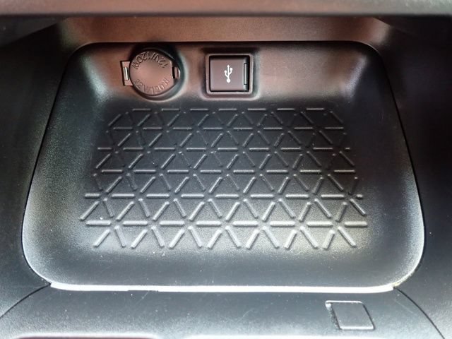 Certified 2021 Toyota RAV4 XLE w/ Convenience Package AWD/4WD image 25