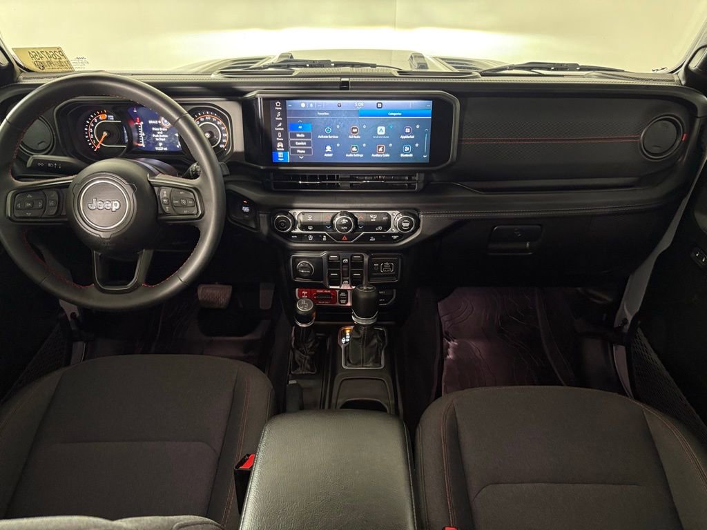Used 2024 Jeep Wrangler Unlimited Rubicon AWD/4WD image 36
