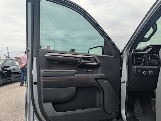 Used 2023 GMC Sierra 1500 AT4 w/ Technology Package AWD/4WD image 11