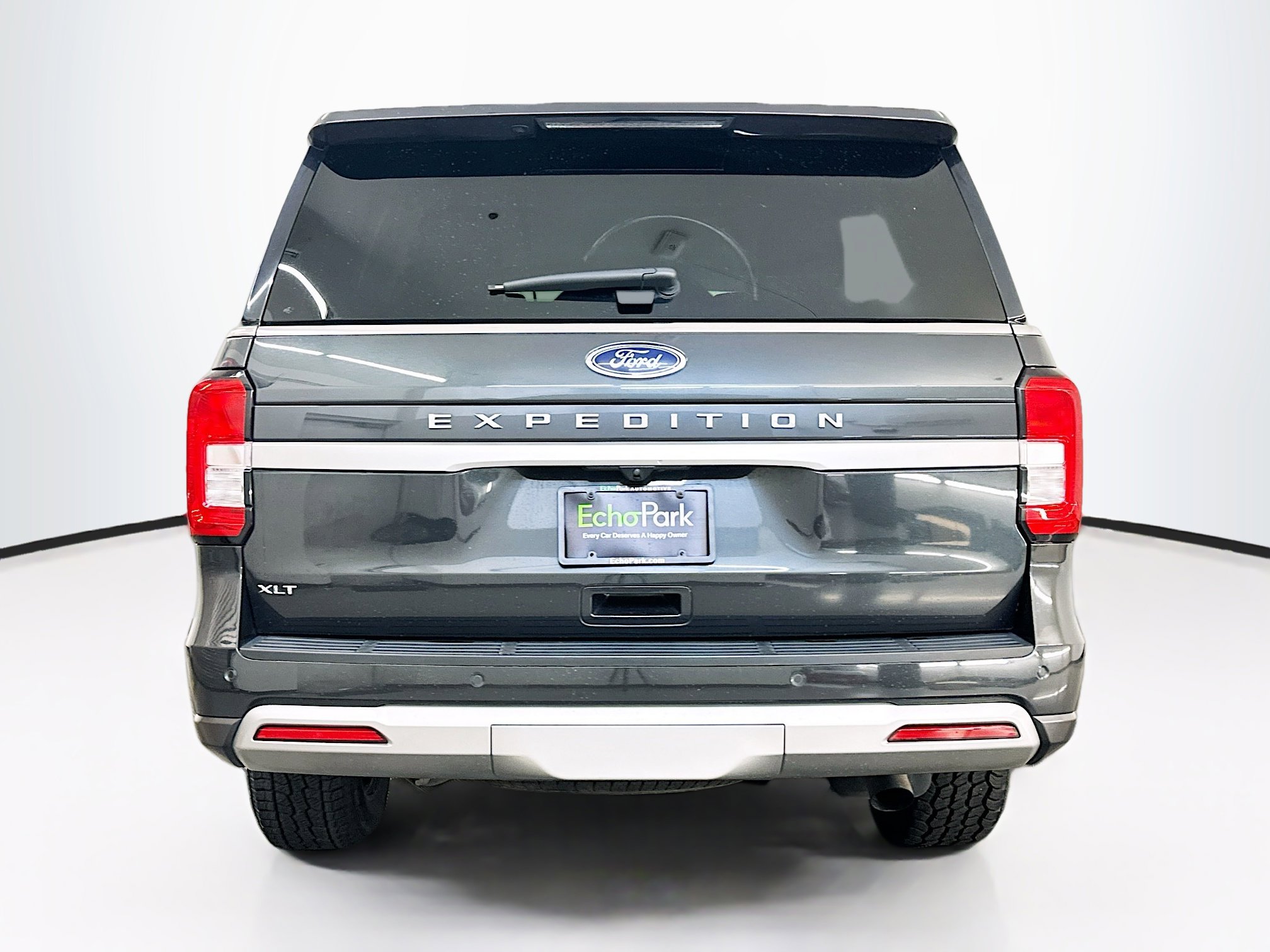 Used 2024 Ford Expedition XLT image 7